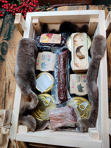 Превью Дикий ящик 15000 с мясными деликатесами